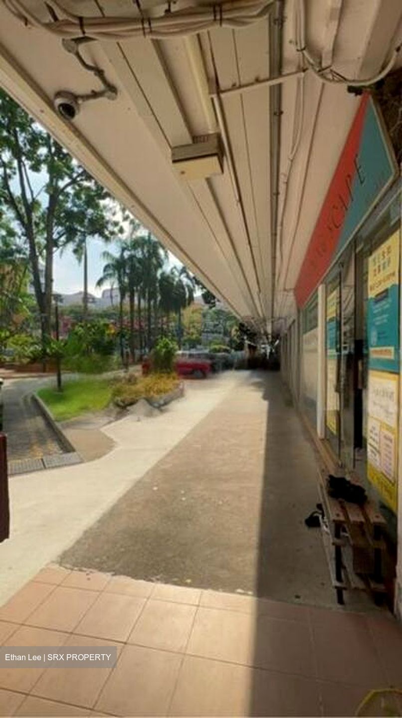 8 Lorong 7 Toa Payoh (D12), Shop House #464496031